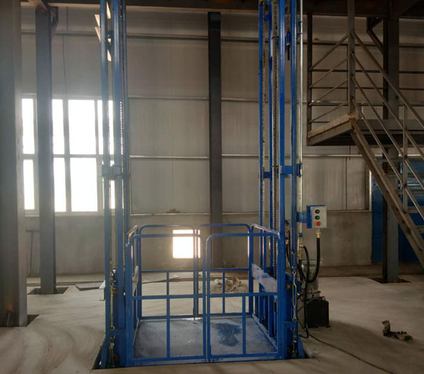 升降貨梯 導軌鏈條式升降貨梯(圖1) 202006081458088262.jpg